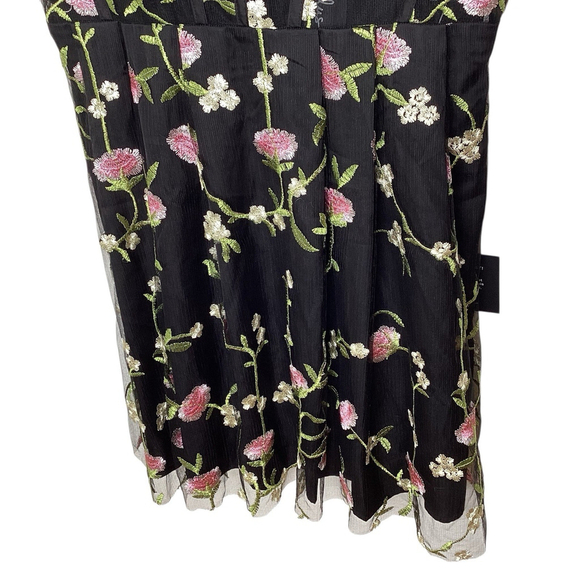 Lulus Dress Size L /XL Black Mini Embroidered Babydoll Skater Valentines Day NEW - Picture 7 of 11